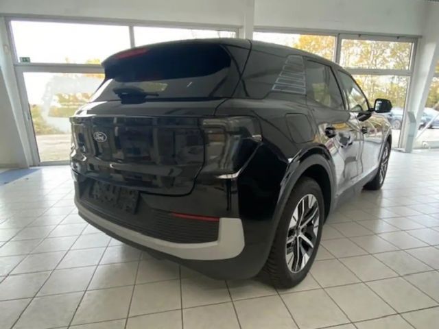 Ford Explorer Extended range RWD