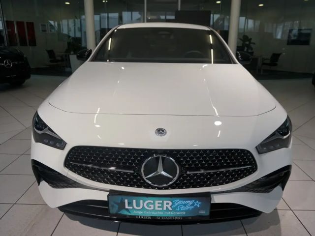 Mercedes-Benz CLA 180 AMG Line Coupé