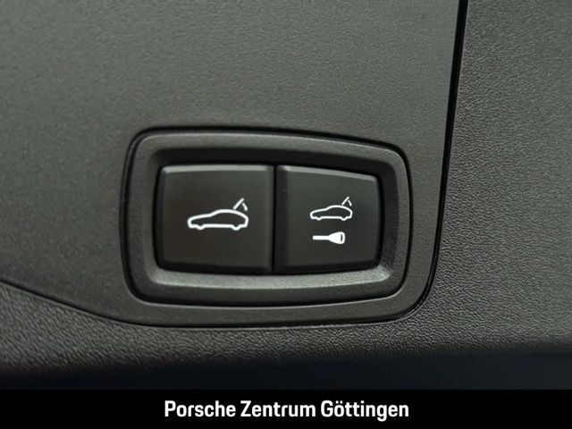 Porsche Taycan 4 Cross Turismo