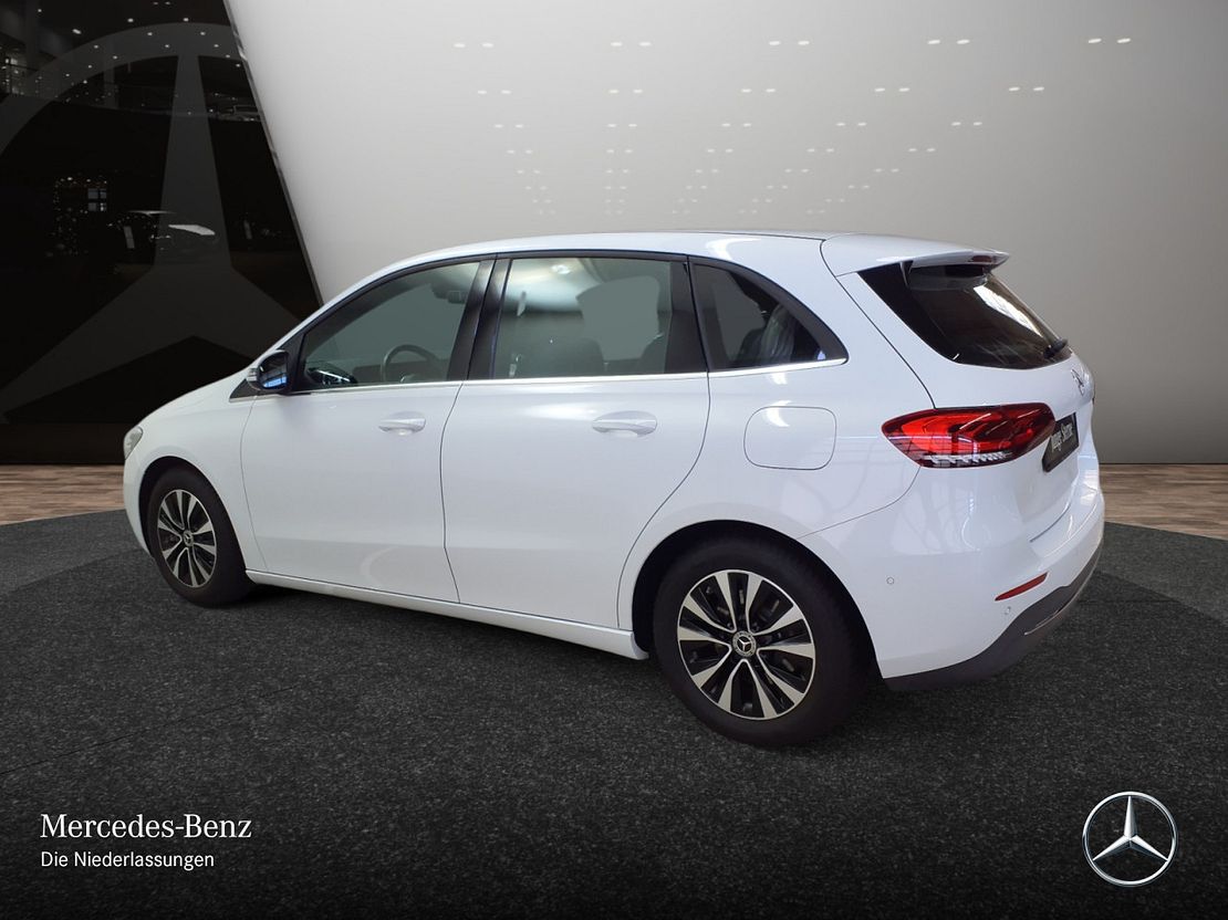 Mercedes-Benz B 200 Sedan