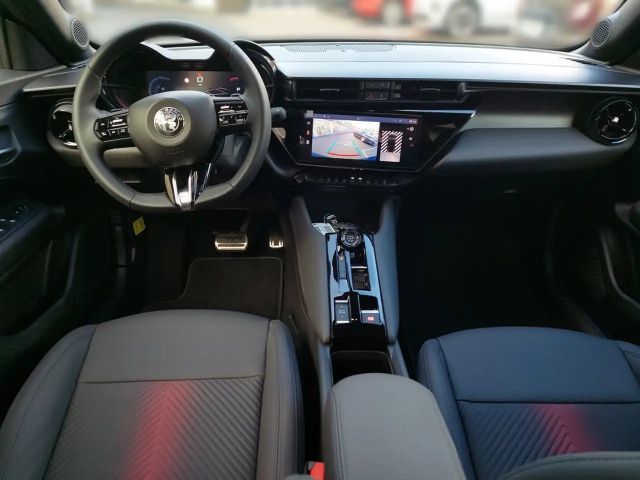 Alfa Romeo Junior Ibrida