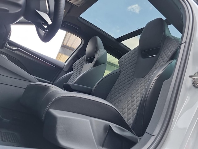 Skoda Octavia 2.0 TDI Combi Sportline