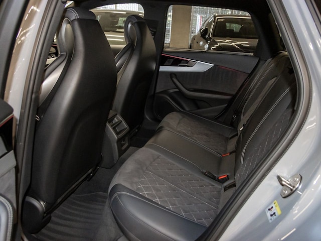 Audi RS4 Avant Quattro