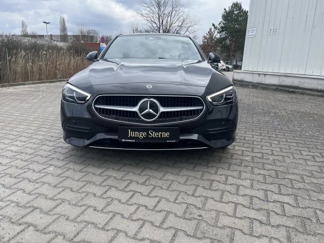 Mercedes-Benz C 180 AVANTGARDE Sedan