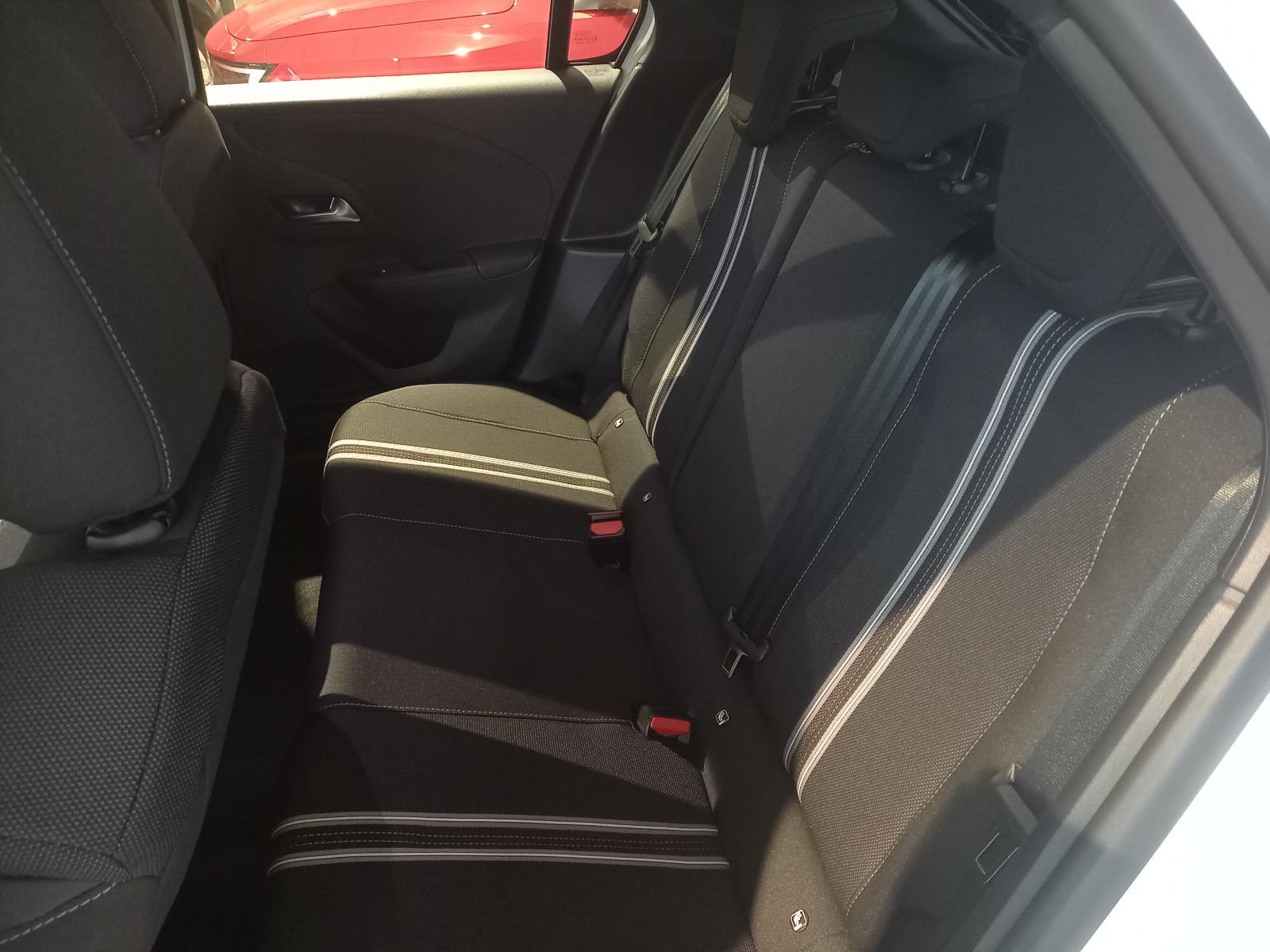 Opel Corsa 1.2 Turbo GS-Line Grand Sport business+