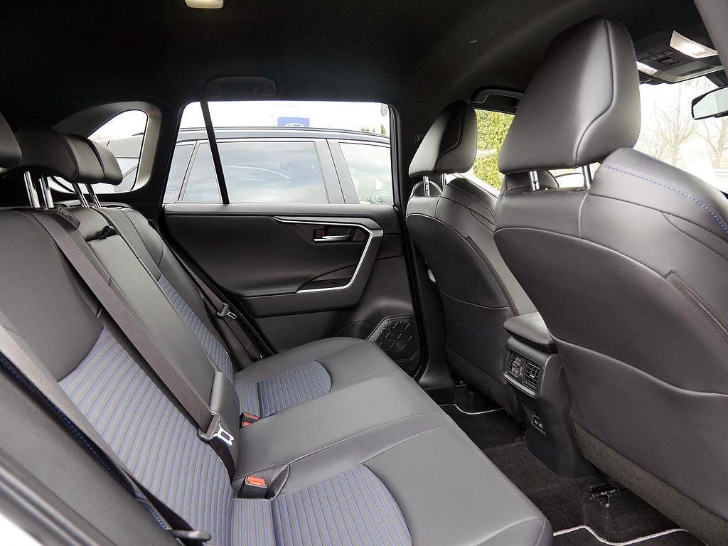 Toyota RAV4 Hybride Style