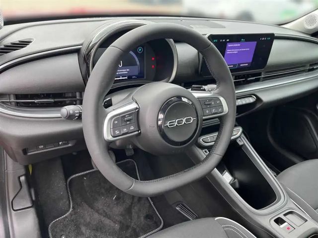 Fiat 600e Hybrid Sonderedition 145PS SHZ Kamera PDC