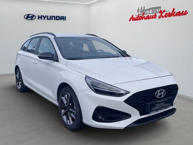 Hyundai i30 Advantage Hybrid T-GDi