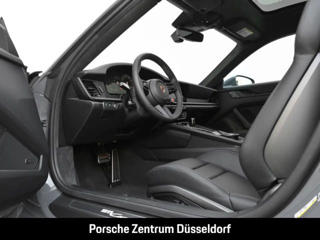 Porsche 992 Carrera Coupé