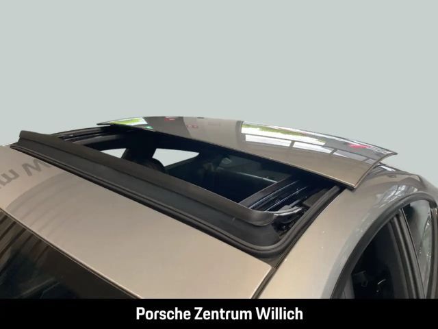 Porsche 992 Carrera Coupé