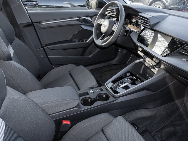 Audi A3 30 TFSI S-Tronic Sedan