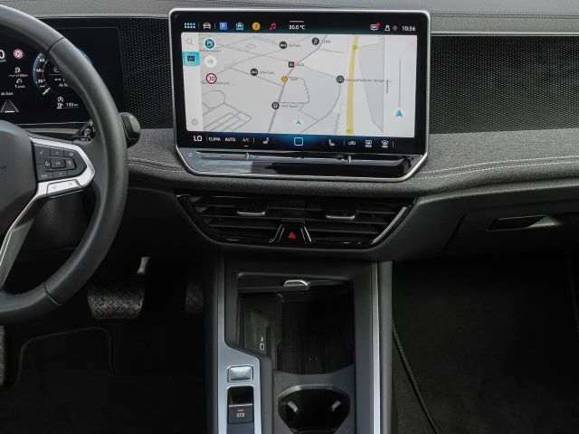 Volkswagen Passat 1.5 eTSI DSG Variant