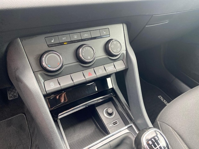 Skoda Karoq 1.0 TSI Ambition