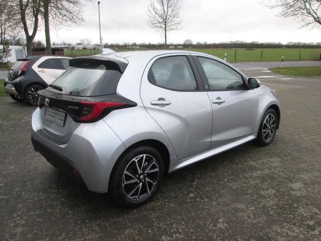 Toyota Yaris Hybride Team D VVT-i