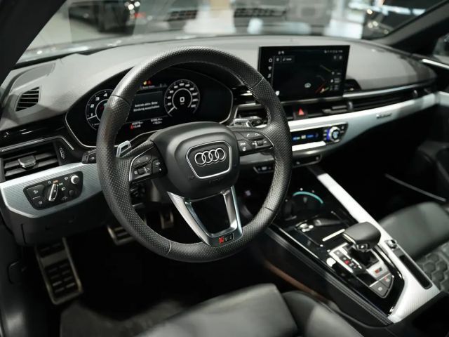 Audi RS4 Avant Quattro