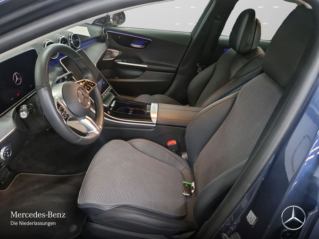 Mercedes-Benz C 200 Sedan