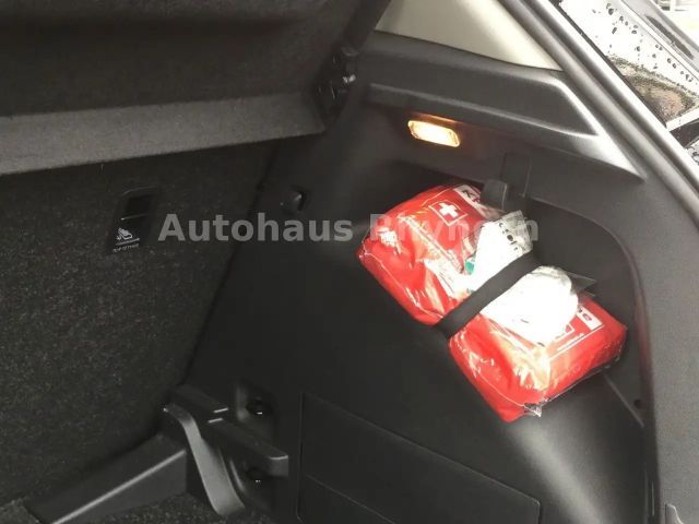 Skoda Fabia 1.0 TSI Tour iV