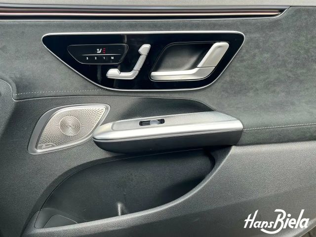 Mercedes-Benz EQE 350 AMG Line Sedan