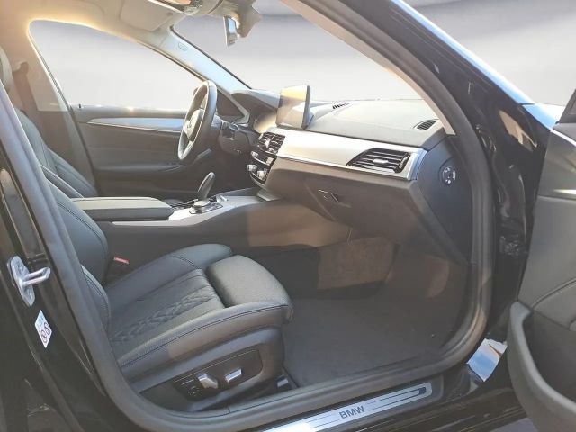 BMW 530 530d Touring xDrive