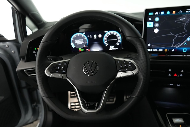 Volkswagen Golf 1.5 eTSI DSG Golf VIII R-Line