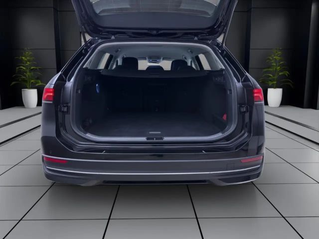 Volkswagen Passat 1.5 eTSI Business DSG Variant