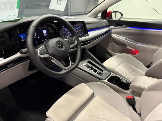 Volkswagen Golf 1.5 eTSI Golf VIII Life