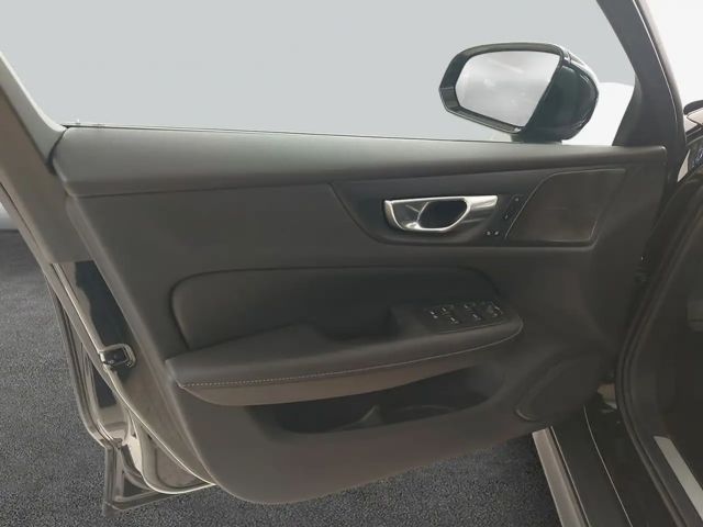 Volvo V60 Cross Country AWD Plus