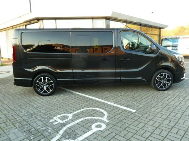 Renault Trafic Blue Grand Spaceclass dCi 150