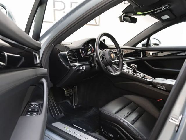 Porsche Panamera 4 E-Hybrid