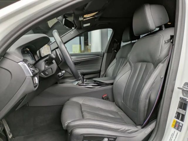 BMW 530 530e M-Sport Touring