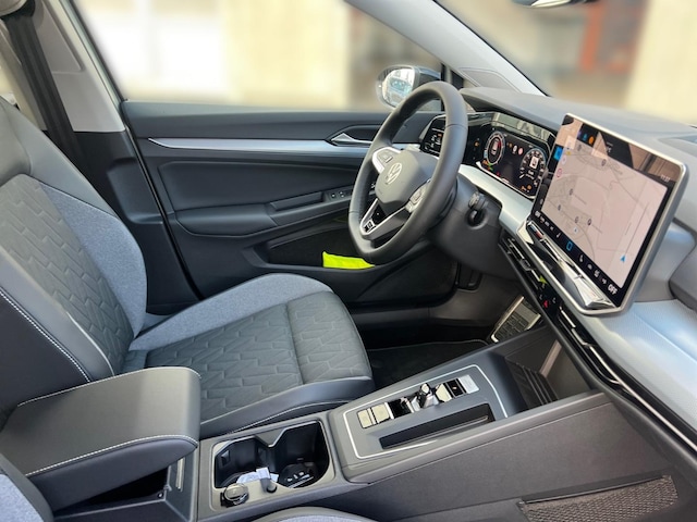 Volkswagen Golf 1.5 eTSI DSG