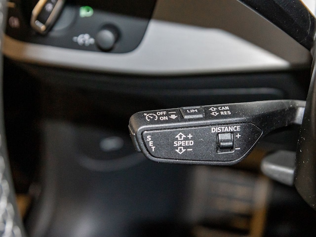 Audi A4 40 TFSI Avant S-Tronic