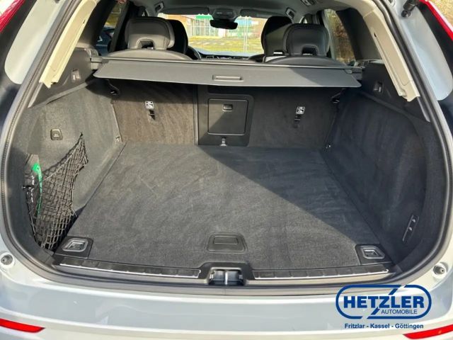 Volvo XC60 AWD Dark Plus