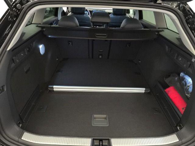 Volkswagen Passat 1.5 eTSI Business Variant