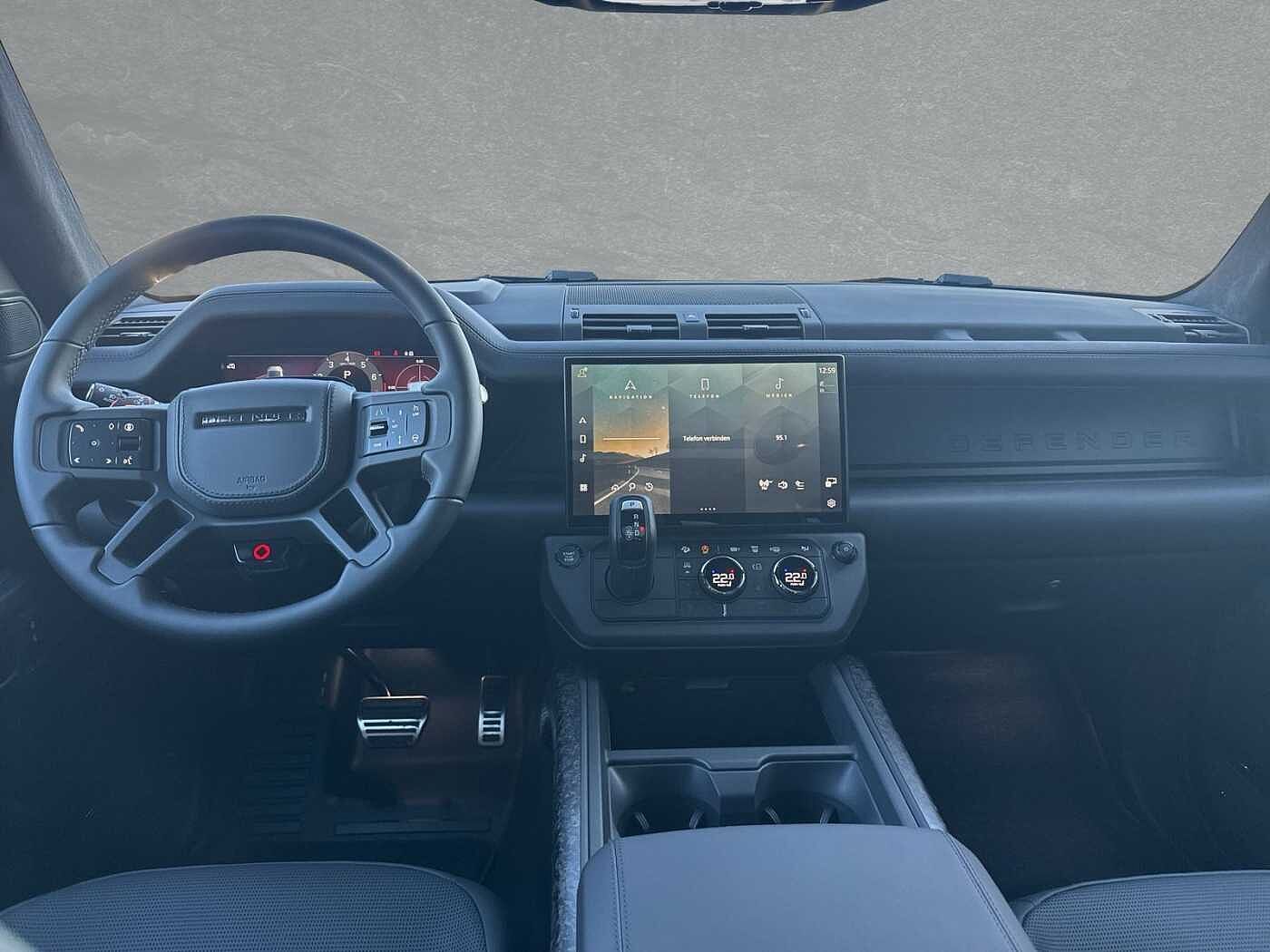 Land Rover Defender 110