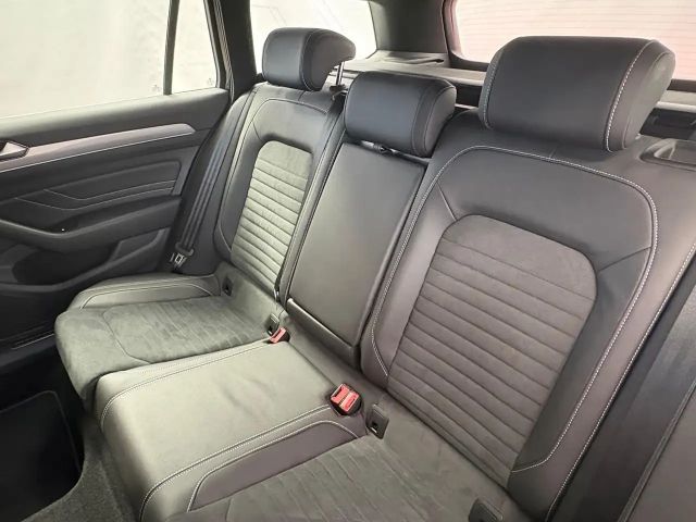 Volkswagen Passat GTE Variant