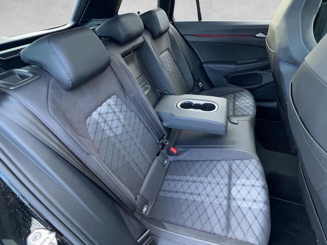 Volkswagen Golf DSG R-Line Variant