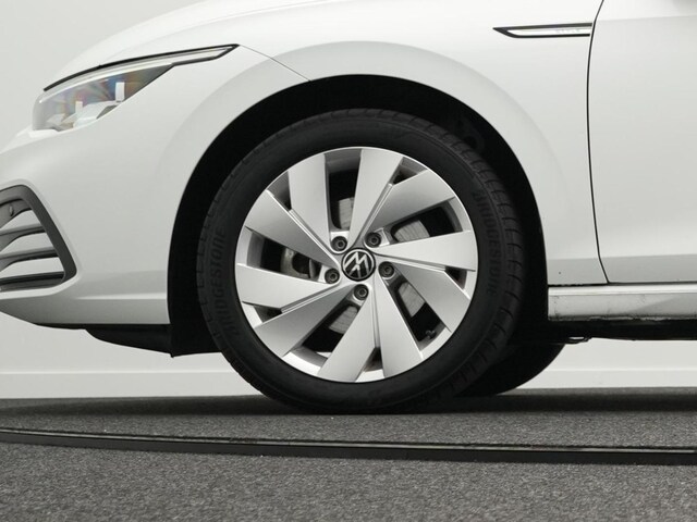 Volkswagen Golf 1.5 eTSI DSG Golf VIII Style