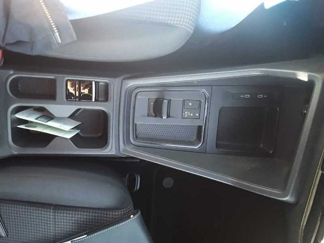 Volkswagen Caddy *APP CONNECT*KLIMA*PDC*PARK ASSIST*LED*SHZ*