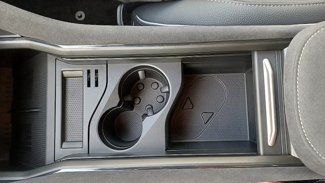 Skoda Kodiaq 7-SITZE,AHK, KAMERA, PANORAMA, ANSCHLUSSGARANTIE