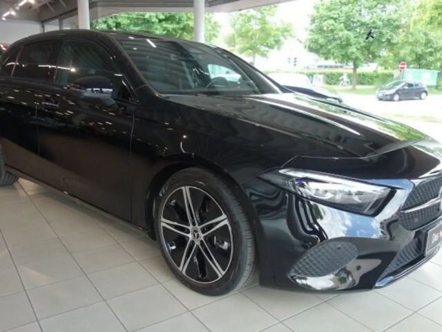 Mercedes-Benz A 220 4MATIC Progressive
