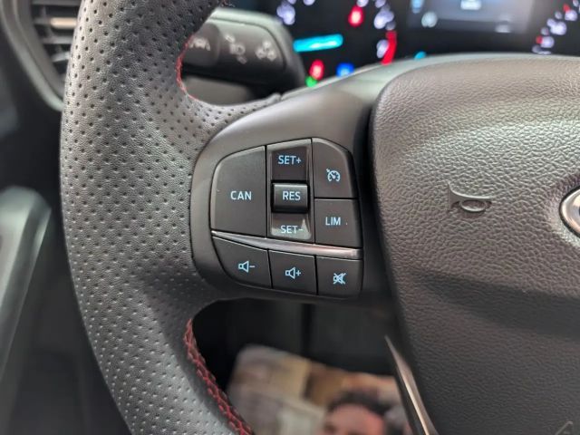 Ford Focus EcoBoost ST Line Wagon