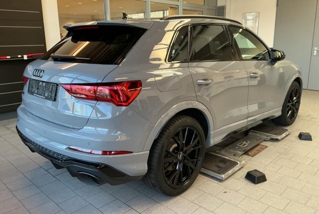 Audi RS Q3 Quattro S-Tronic