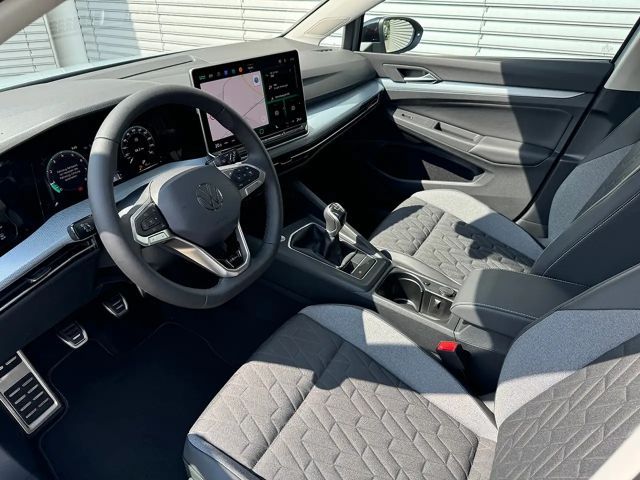 Volkswagen Golf 1.5 TSI Golf VIII