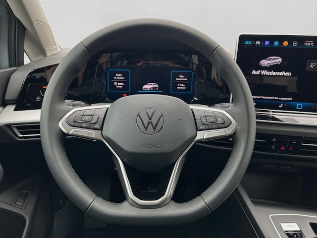 Volkswagen Golf 1.5 TSI DSG Life Variant