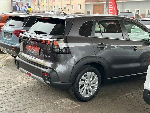 Suzuki S-Cross Hybrid