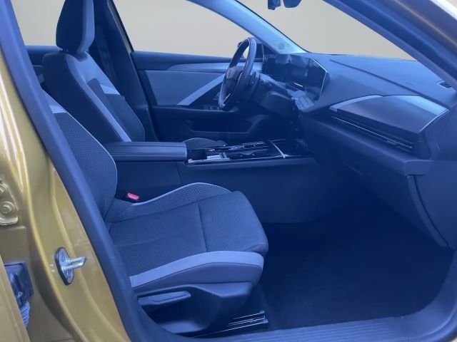 Opel Astra Edition Hybrid