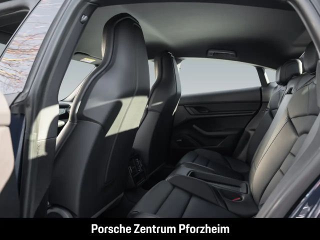 Porsche Taycan InnoDrive BOSE 20-Zoll Rückfahrkamera
