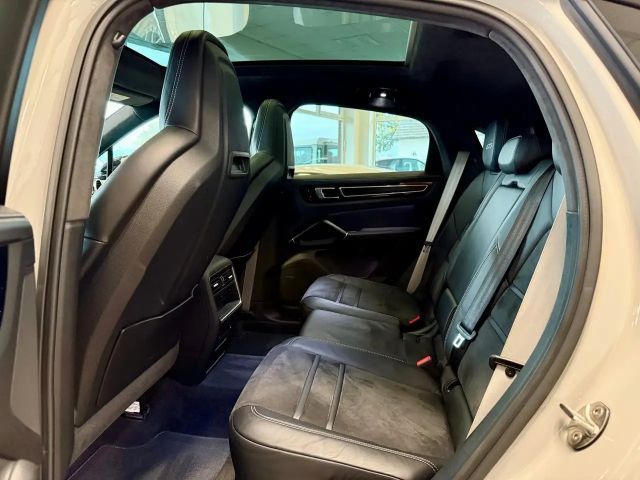 Porsche Cayenne Coupé GTS