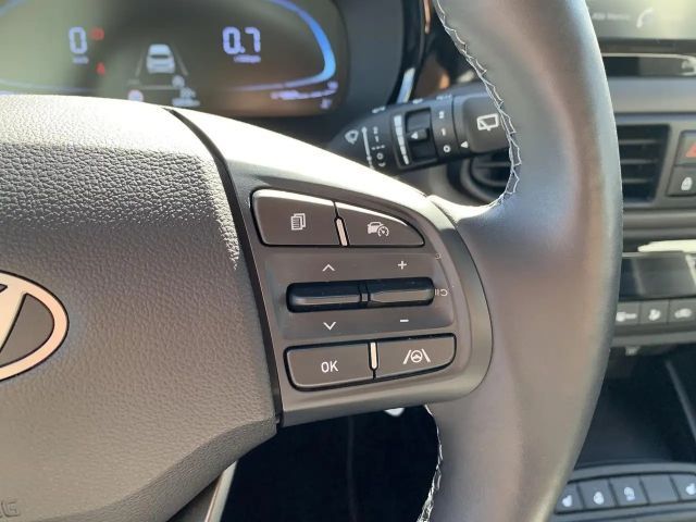 Hyundai i10 1.0T-GDI Virtual+Winterpaket+Kamera+CarPlay